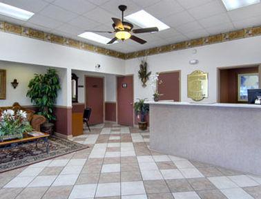 Super 8 By Wyndham-Tupelo Airport Motel Интериор снимка